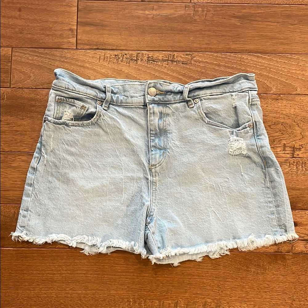 Loft Women’s Distressed Jeans Shorts - Size 28/6